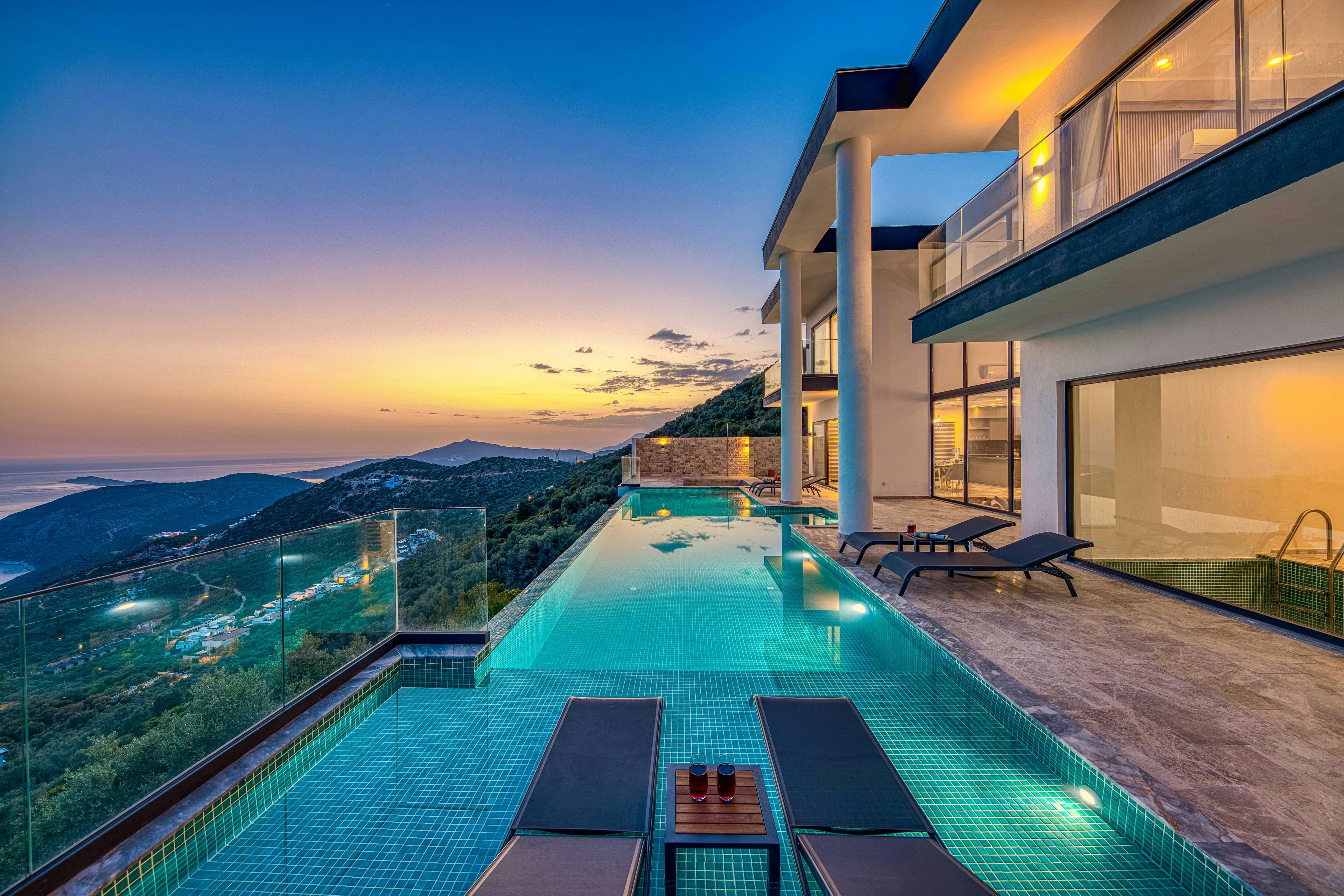 About Right Place Builders